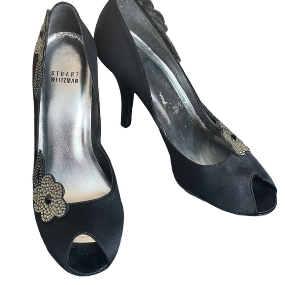 Stuart Weitzman Shoes - Stuart Weitzman black satin flower pointed toe pumps size 8M
